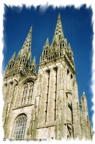 Cathédrale de Quimper Carte postale de la Cathédrale de Quimper en Bretagne.
