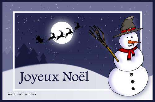 Carte postale joyeux nol : un bonhomme de neige ainsi que le traineau du pre nol passant devant la lune.