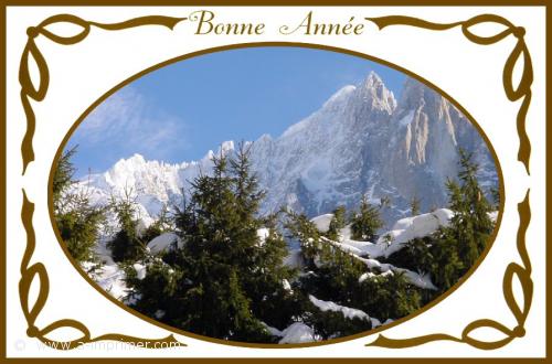 Bonne Année Carte postale Bonne Année 2021 : Montagnes enneigées.