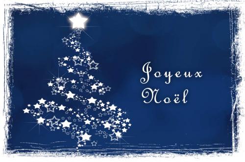 Carte postale d'un sapin lumineux pour souhaiter un joyeux nol