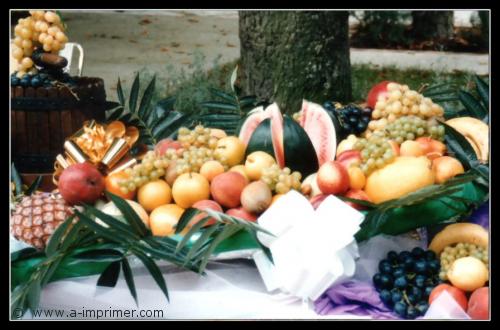 Carte postale de la foire aux fruits.